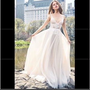 Wedding dress by Monique Lhuillier